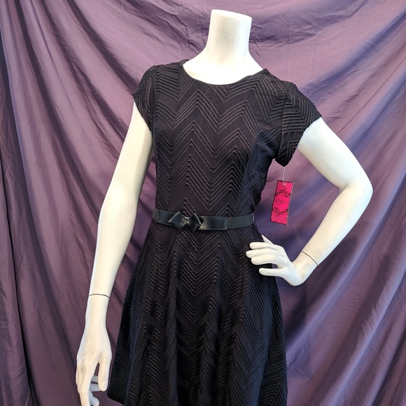 Candie's | dress | textured | belt w/bow Nwt | Med - Picture 6 of 7